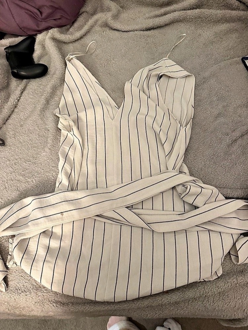 Zara Striped Blouse in White & Black Size Small Like New